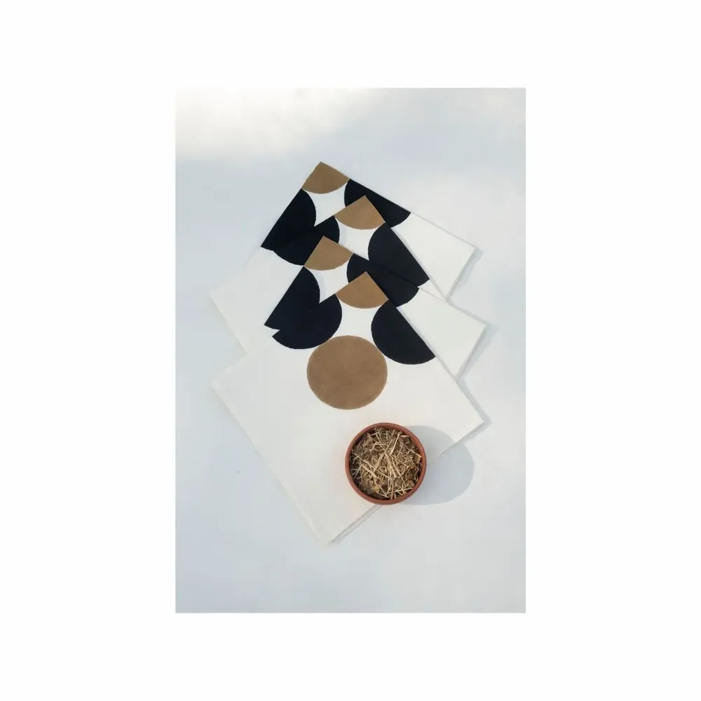 Serviettes - NO-MAD Table Napkins in Natural Fabric Blends - NO-MAD