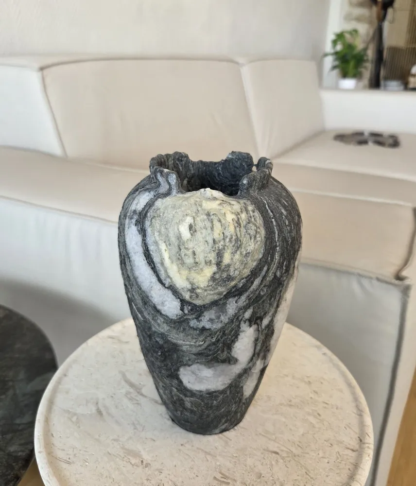 Objets de décoration - Vase de quartzite naturelle - SAGIT