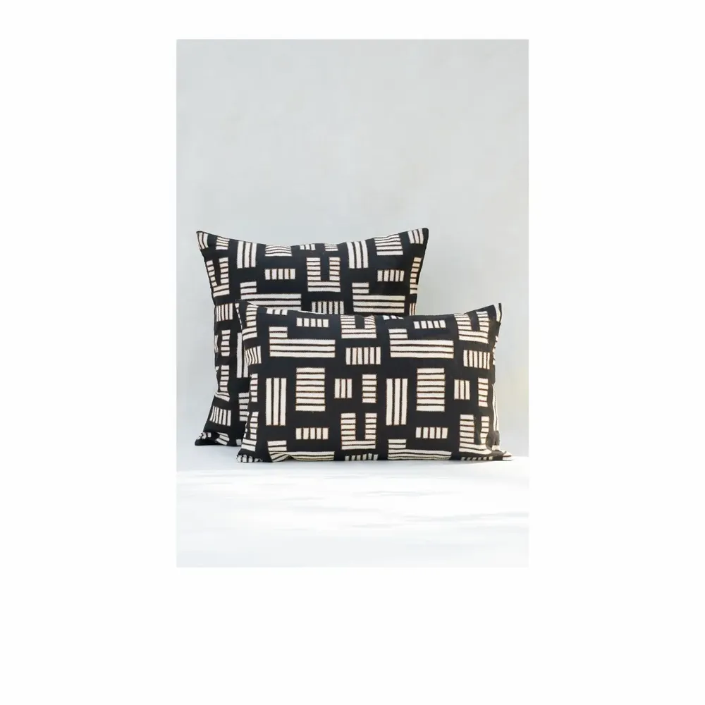 Coussins textile - NO-MAD Anvaya Cushion Cover in Cotton Linen with Screen Print and Embr - NO-MAD