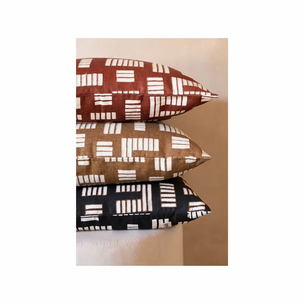 Coussins textile - NO-MAD Anvaya Cushion Cover in Cotton Linen with Screen Print and Embr - NO-MAD