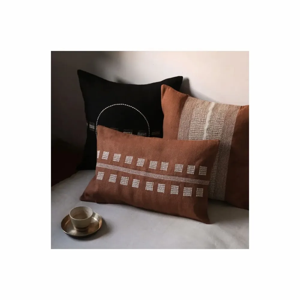 Coussins textile - NO-MAD Rekh & Chakhon Cushion Covers in Cotton Jute with Rice-Stitch E - NO-MAD