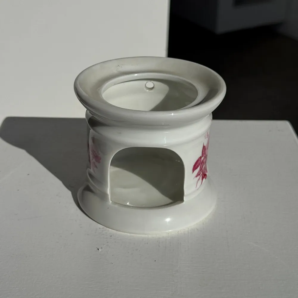 Tea and coffee accessories - Complete porcelain tea pot and stove with pink floral decoration H18 - OFFICE OBJETS