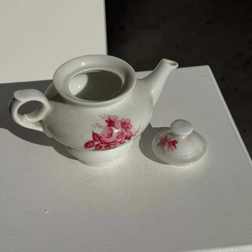 Tea and coffee accessories - Complete porcelain tea pot and stove with pink floral decoration H18 - OFFICE OBJETS