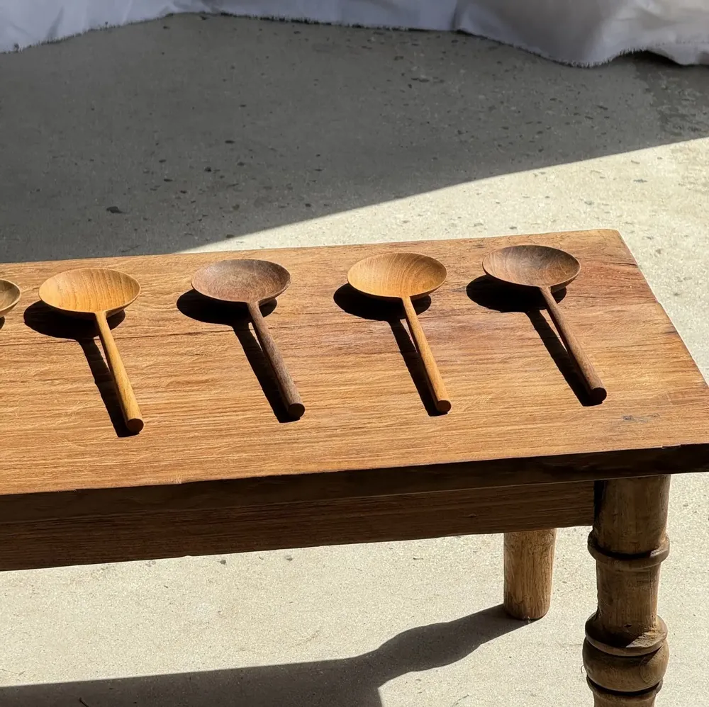 Couverts de service - Cuiller en teck ronde, ustensile de cuisine ou couvert de table L26 D8 - OFFICE OBJETS