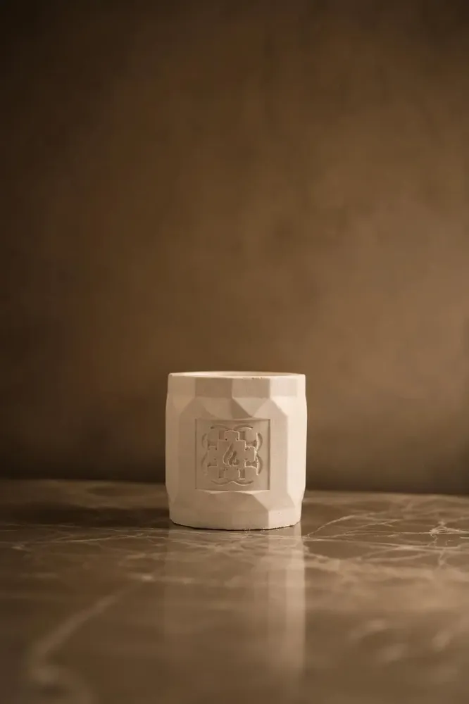 Objets design - BOUGIE PARFUMÉE AU JASMIN ET À L'ABRICOT - FLAMME D'ÉLIXIR