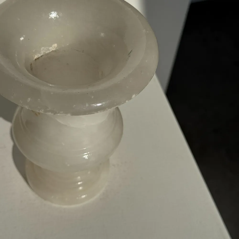 Vases - Petit vase Médicis en albâtre H15,5 D11 - OFFICE OBJETS