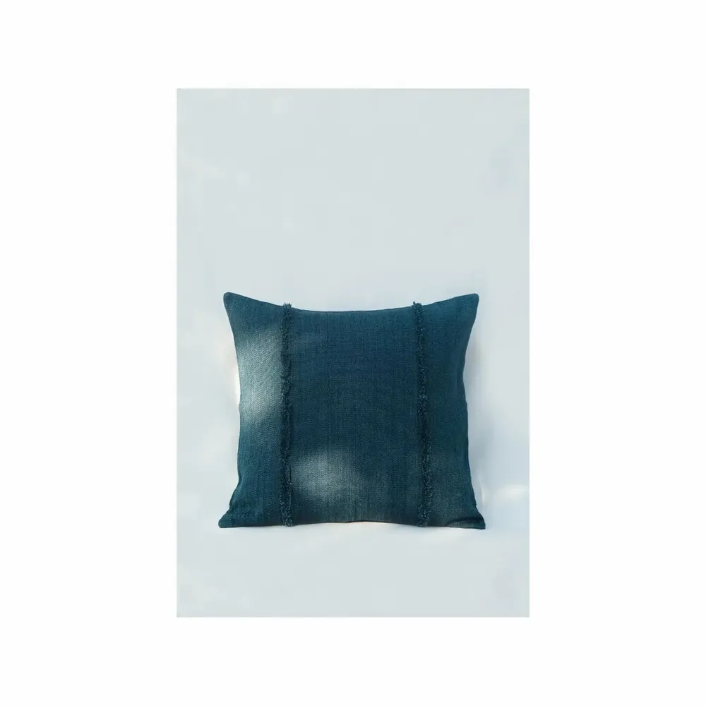 Coussins textile - NO-MAD Pranit Cushion Cover in Cotton Jute with Minimal Surface Detail - NO-MAD