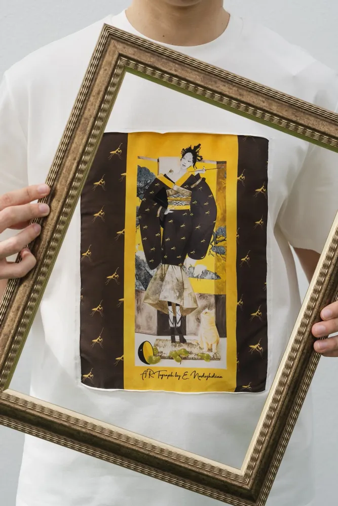 Apparel - Art Window T-Shirt “Scattered Pears” - MARALETTO