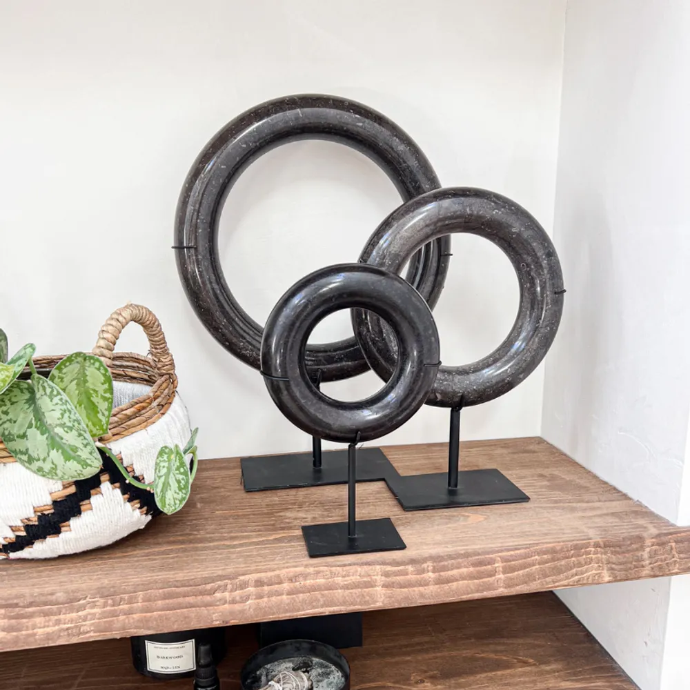 Decorative objects - Lumi black rings - M - DESIGN TRIP