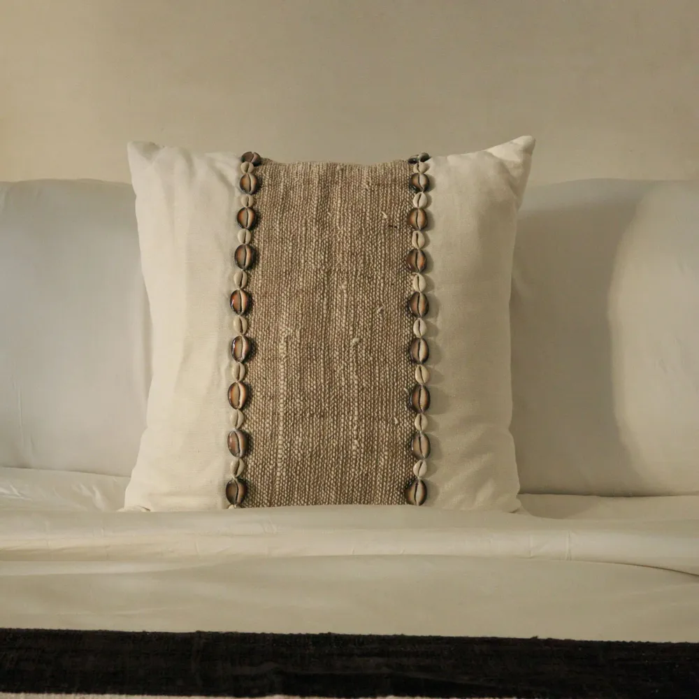 Fabric cushions - Shell cushion - DESIGN TRIP