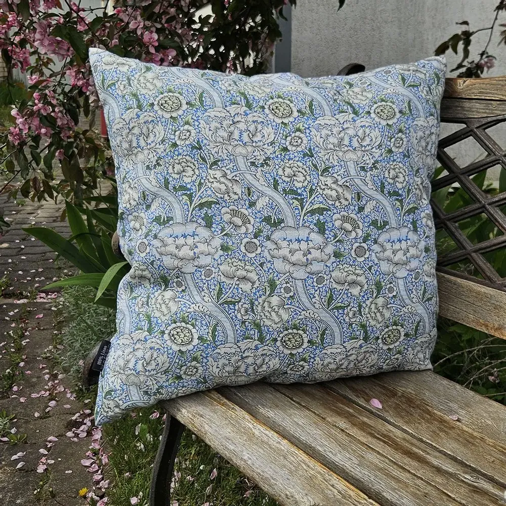 Cushions - Blue floral pillowcase William MOrris Wandle 100% linen - NORAVILLA