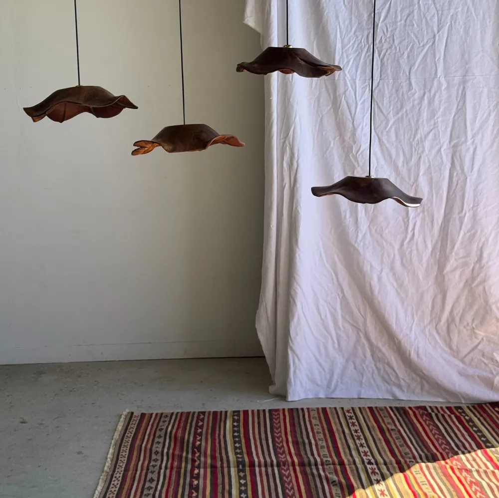 Hanging lights - Medium suspension wavy flat leaf in teak flower streaks D: 40 - OFFICE OBJETS
