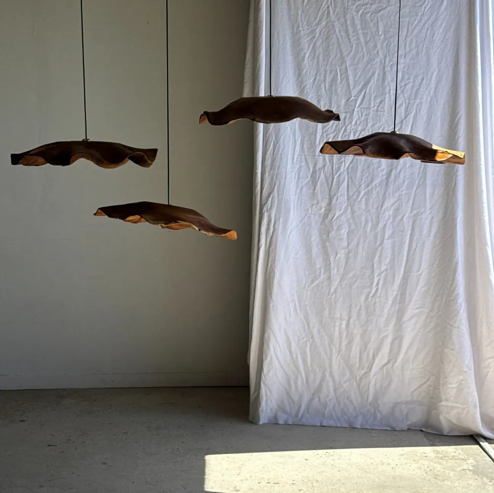 Hanging lights - Very large wavy flat leaf suspension in teak flower streaks D: 60 - OFFICE OBJETS