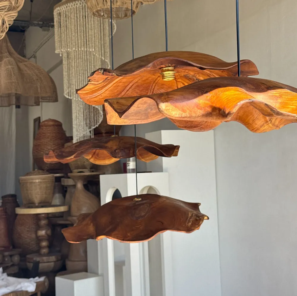 Hanging lights - Very large wavy flat leaf suspension in teak flower streaks D: 60 - OFFICE OBJETS