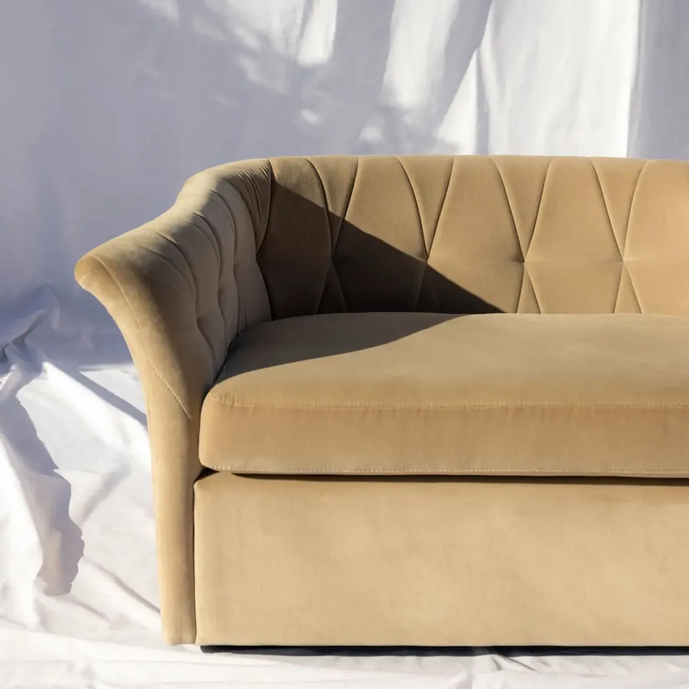 Lounge chairs for hospitalities & contracts - Isabella Sofa Lounge armchair - extra wide - Upholstered Velvet Siege - DUISTT