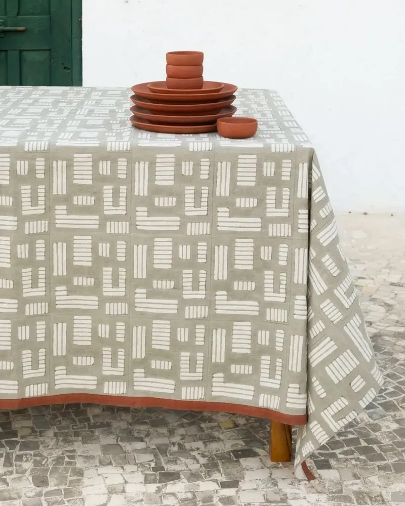 Nappes - NO-MAD Table Cloth Collection in Natural Fabrics - NO-MAD
