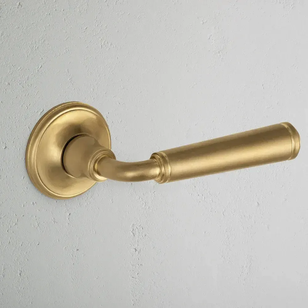 Design objects - Digby Sprung Door Handle - Antique Brass - CORSTON ARCHITECTURAL DETAIL