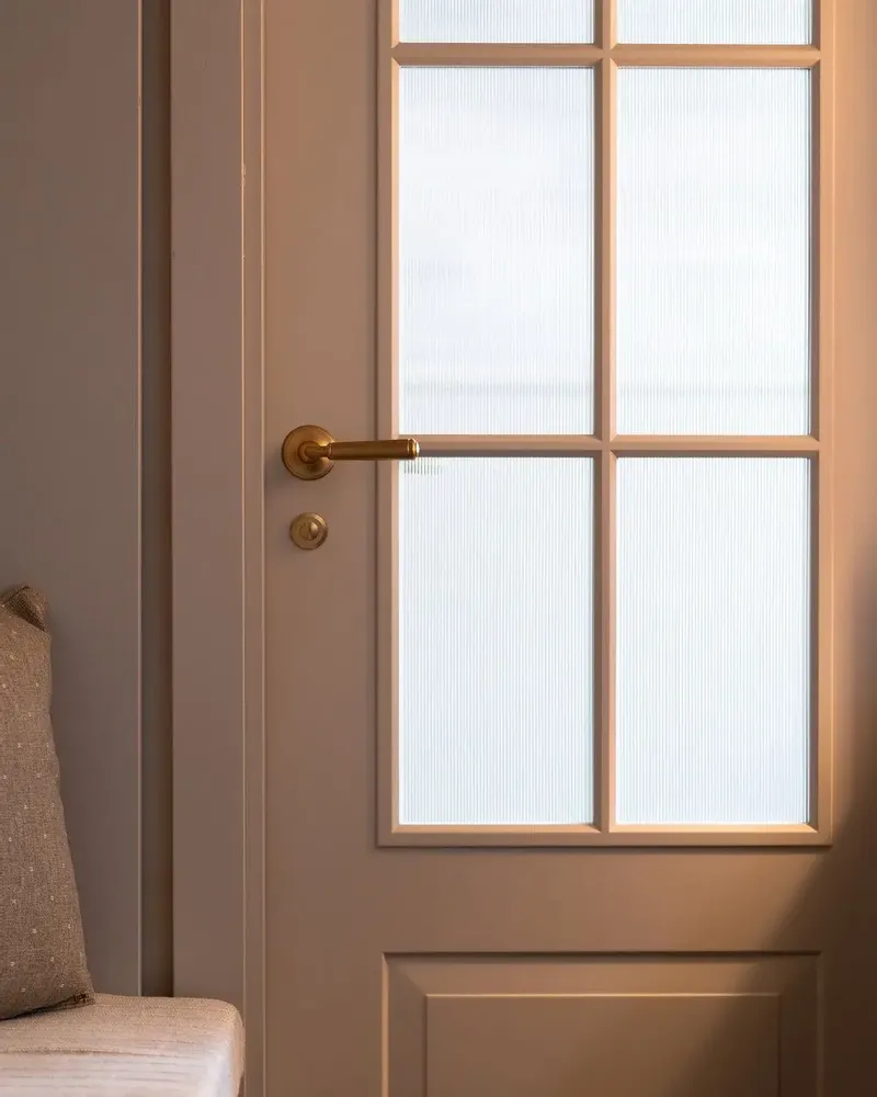 Design objects - Digby Sprung Door Handle - Antique Brass - CORSTON ARCHITECTURAL DETAIL