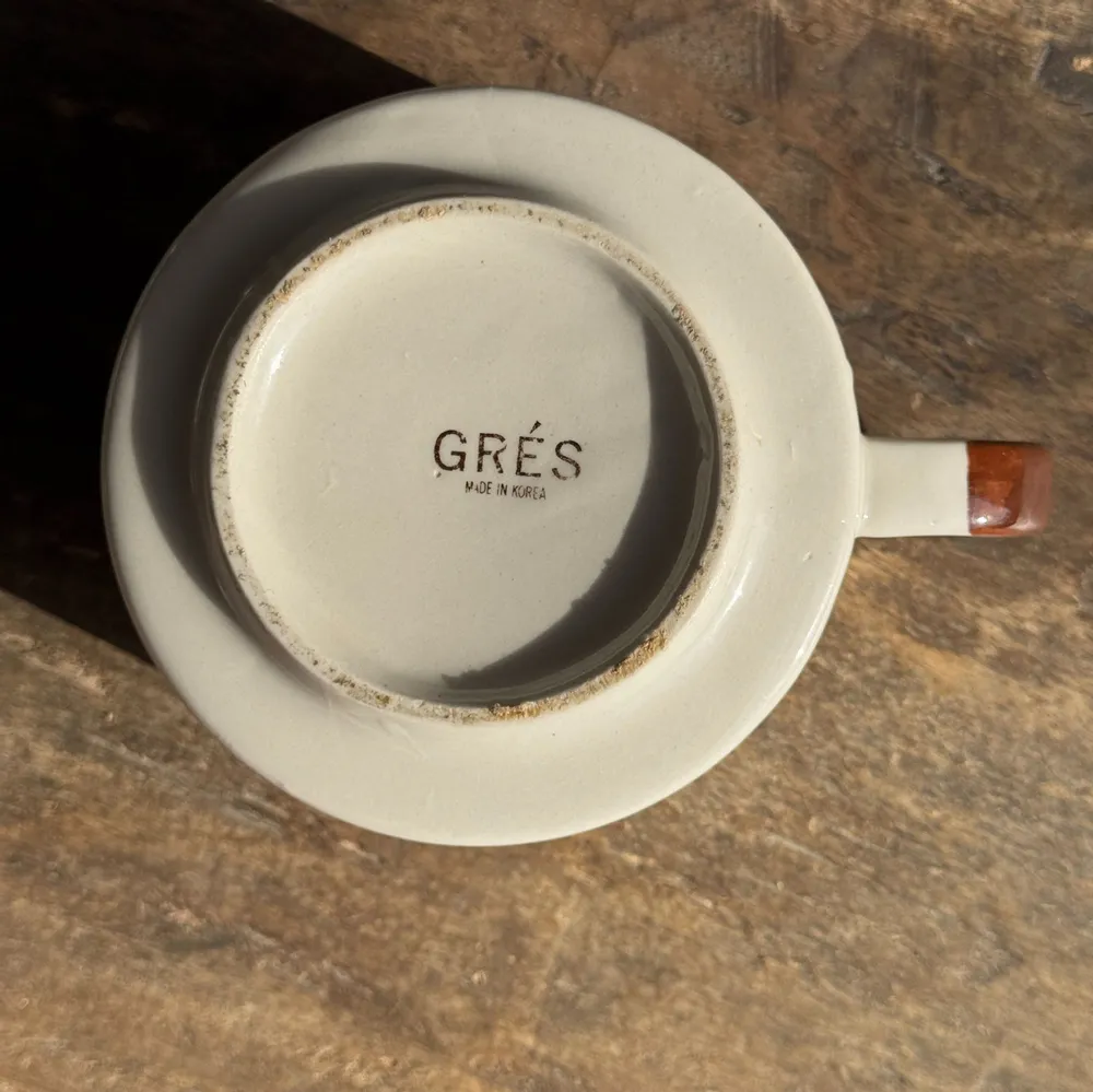 Tasses et mugs - Petite tasse mouchetée en grès made in Korea à motif de fleurs H7 D11 - OFFICE OBJETS