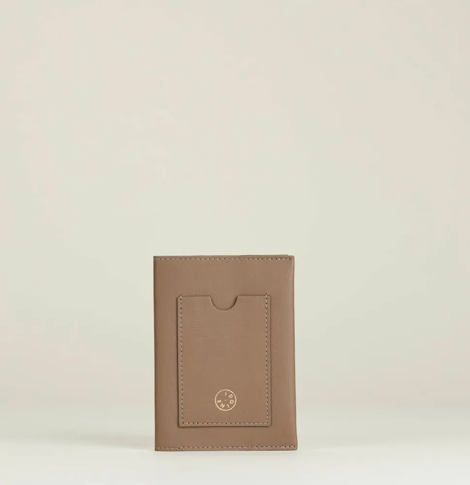 Leather goods - Passport holder - IDOINE