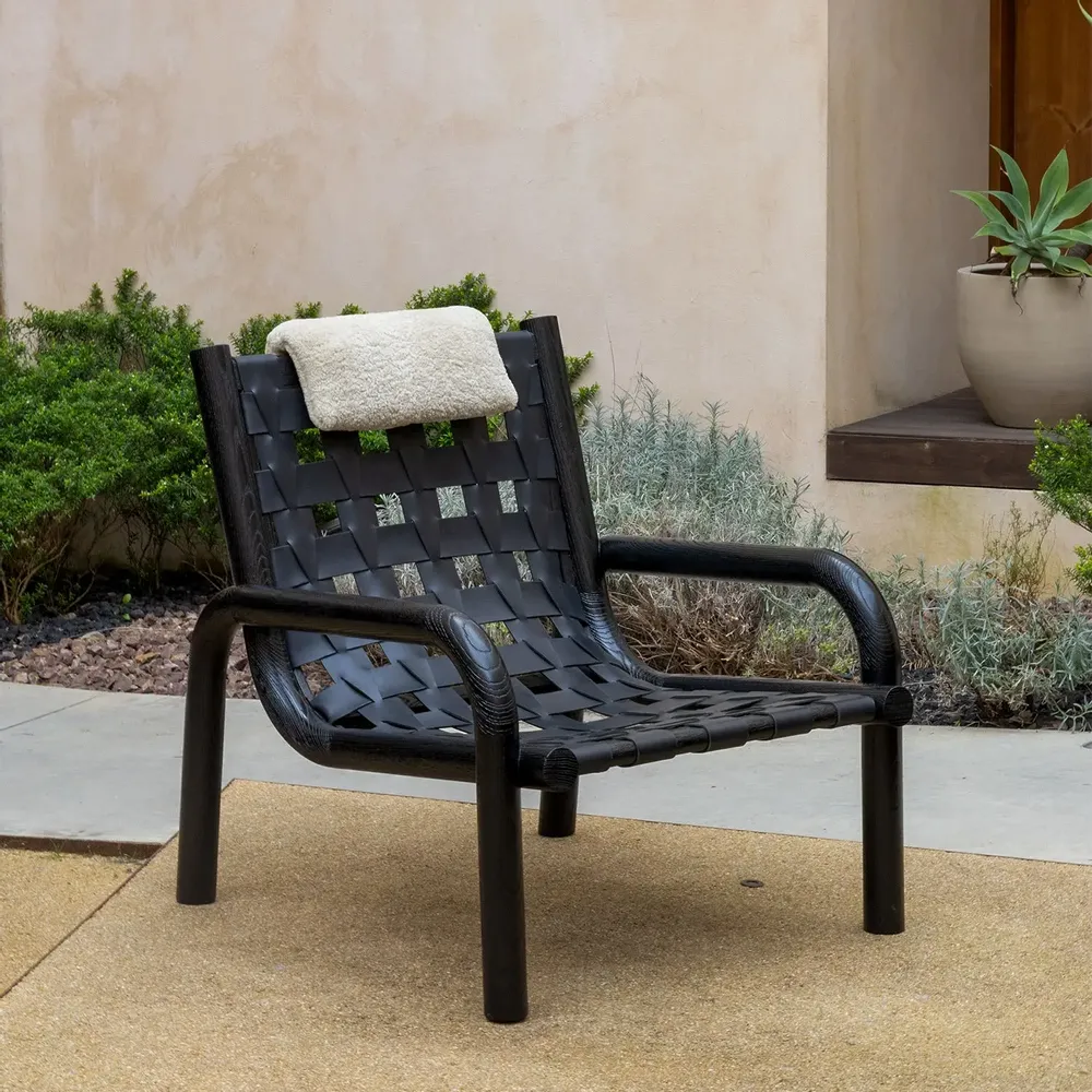 Fauteuils pour collectivités - Fauteuil Bas Salon Ginga - Cuir de selle naturel & pied Chêne massif - DUISTT