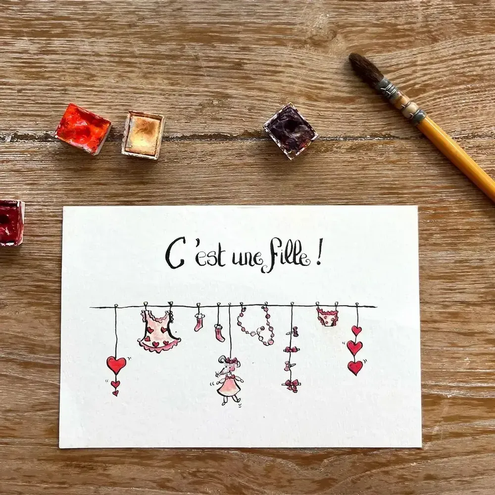 Card shop - Baby postcard - C'Est Une Fille Collier - POP ET SES FRÈRES
