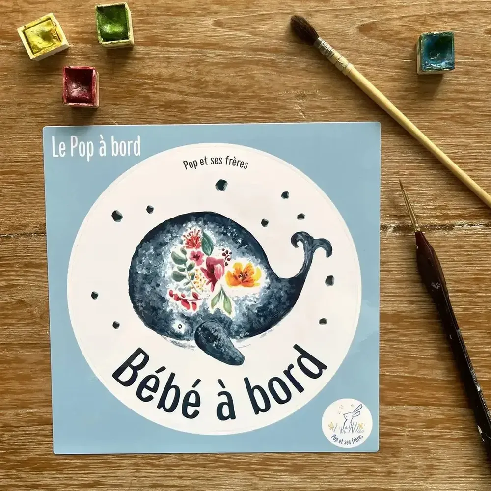 Objets déco enfant - Sticker Bébé À Bord - La Baleine et les Fleurs Français - POP ET SES FRÈRES