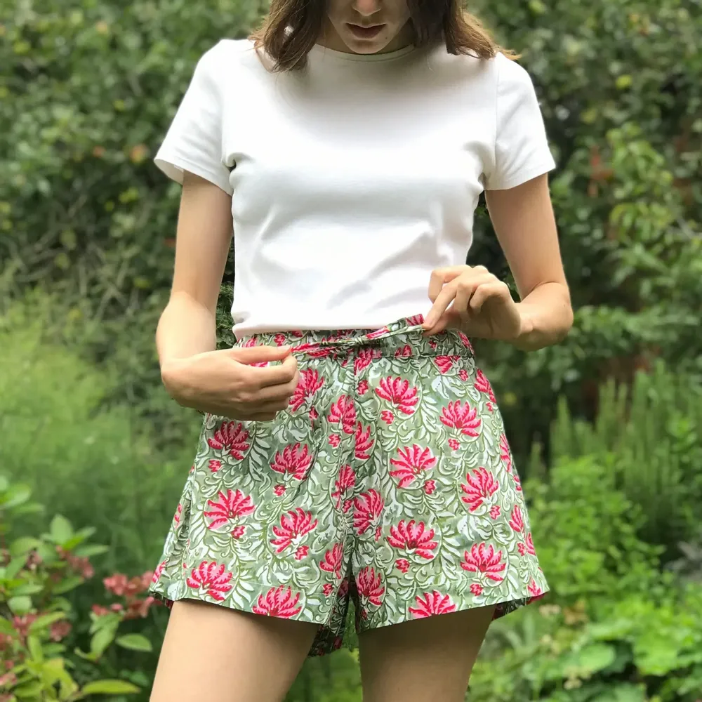 Vêtements de nuit - Shorts de nuit : vert et rose Jaipur - LIME TREE DESIGN
