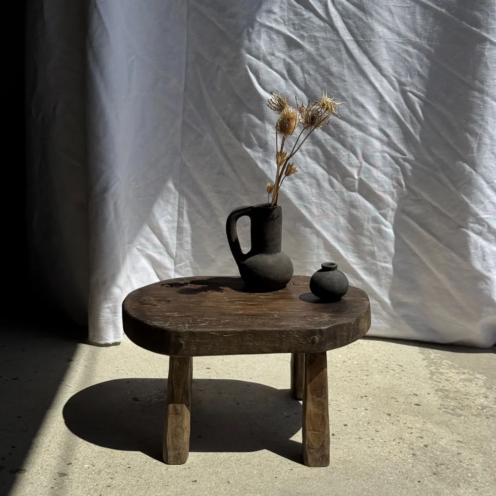 Bancs - Petit stool, tabouret d'appoint en teck massif ovale wabi-sabi H26 - OFFICE OBJETS