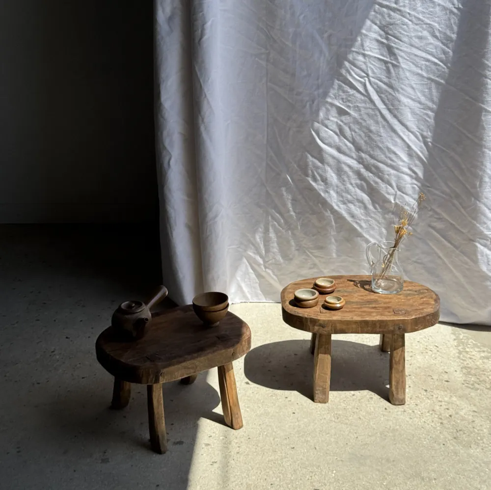 Tabourets - Petit stool, tabouret d'appoint en teck massif ovale pieds arqués - OFFICE OBJETS