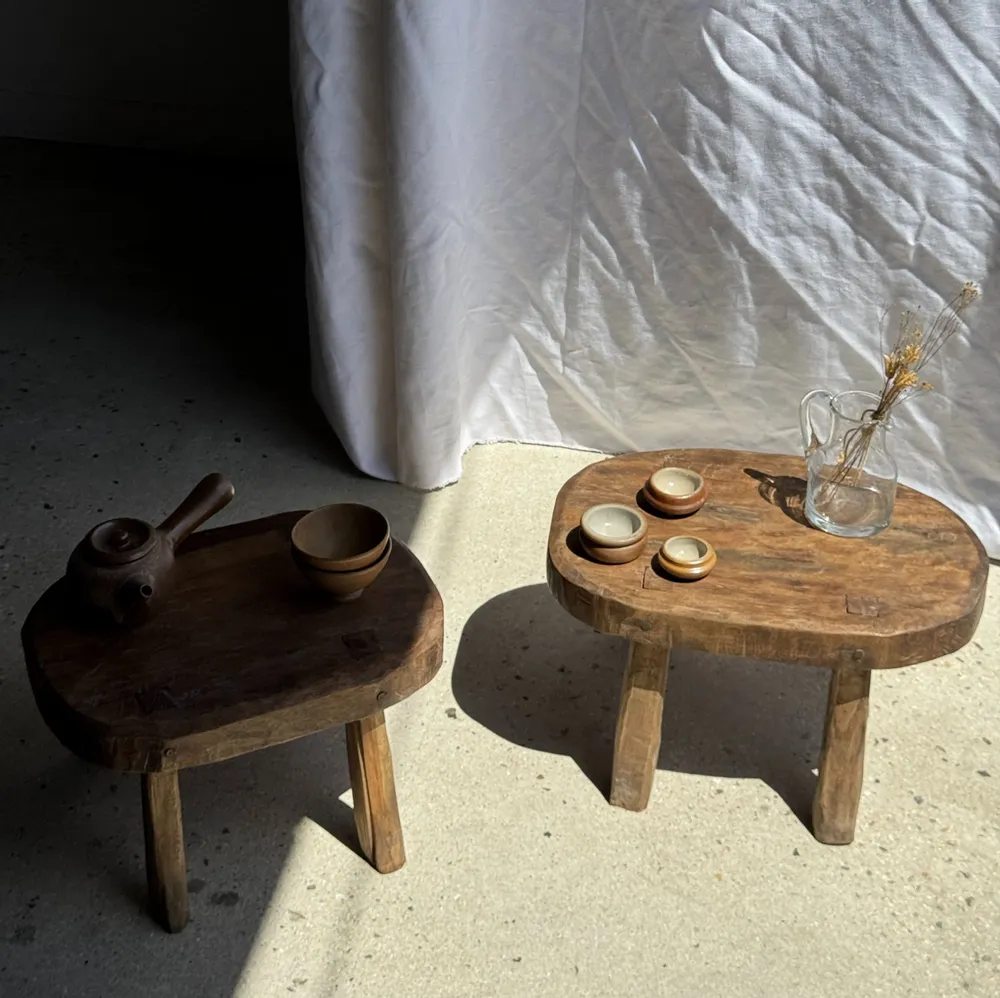 Tabourets - Petit stool, tabouret d'appoint en teck massif ovale pieds arqués - OFFICE OBJETS