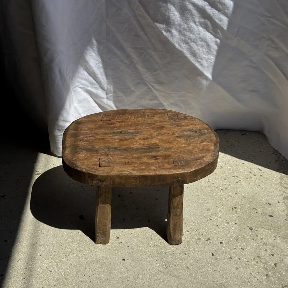 Tabourets - Petit stool, tabouret d'appoint en teck massif ovale pieds arqués - OFFICE OBJETS