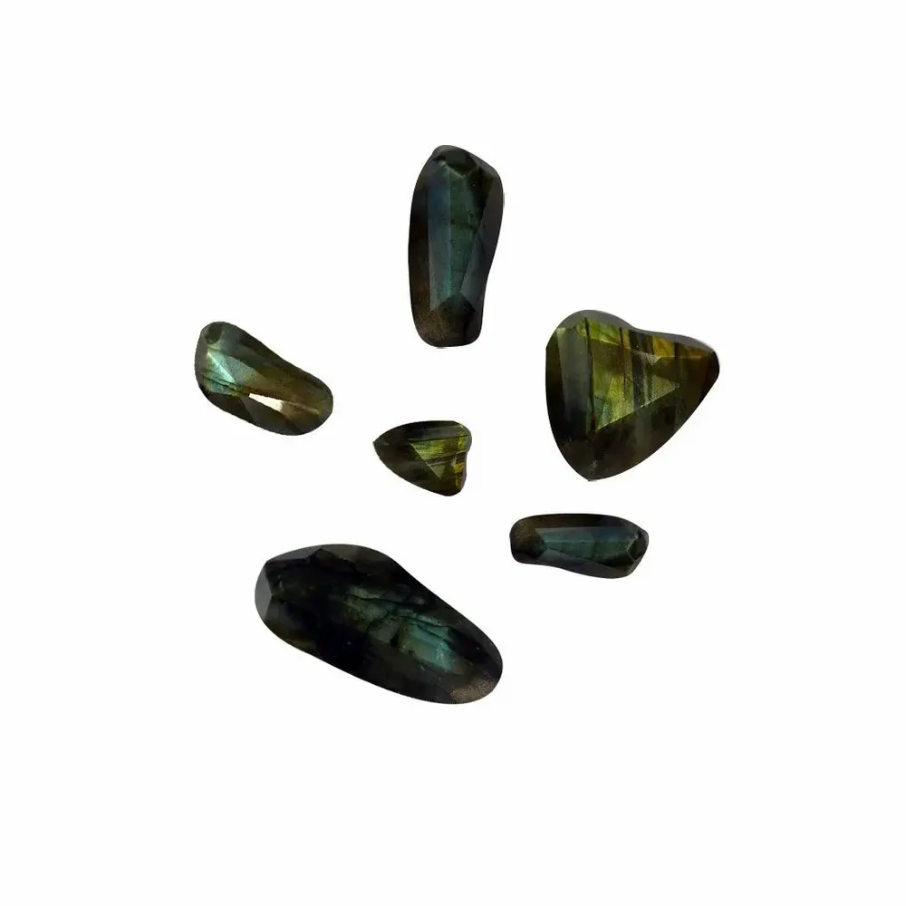 Gifts - MY LIGHT PROTECTS ME scented candle — Labradorite - LIFE ON VENUS