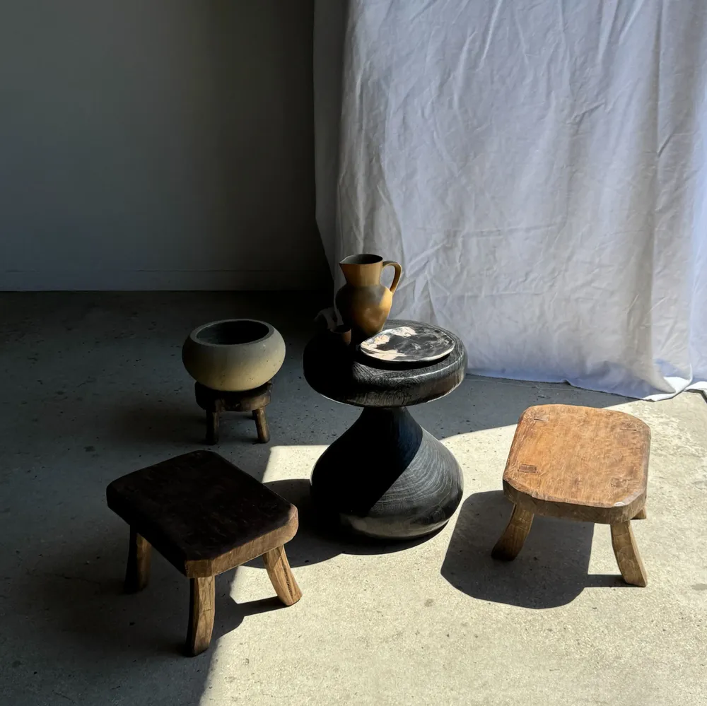 Tabourets - Petit stool, tabouret d'appoint en teck massif rectangulaire arrondi - OFFICE OBJETS