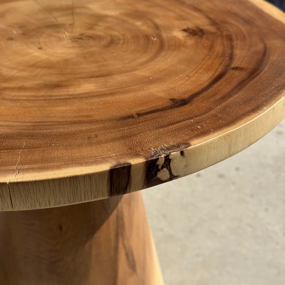 Tables basses - Table d'appoint en suar massif naturel (monoxyle) piètement conique - OFFICE OBJETS