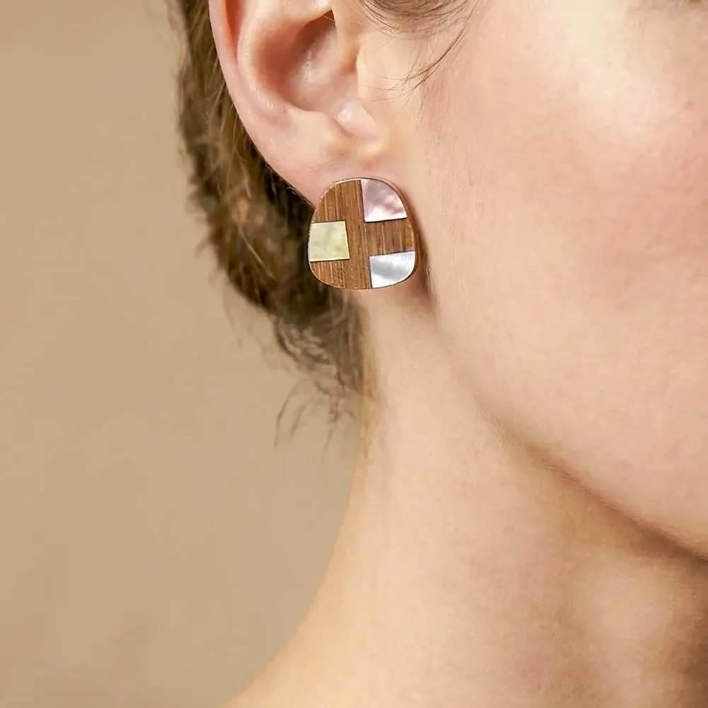 Bijoux - Boucles d'oreilles puces bambou et nacre - Kamakura - NATURE BIJOUX