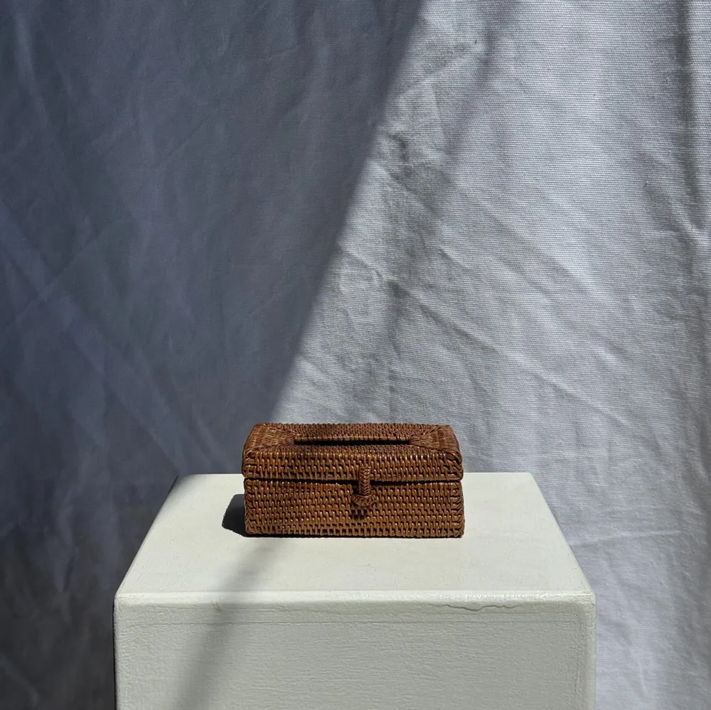 Objets de décoration - Petite boîte à mouchoirs en rotin artisanale indonésienne H8 13x5 - OFFICE OBJETS