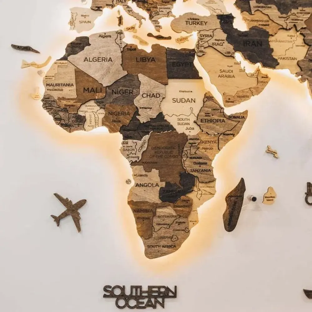Autres décorations murales - Carte du Monde en Bois 3D LED 2.0 (avec fond en acrylique) Prime Dark Walnut L - ENJOY THE WOOD
