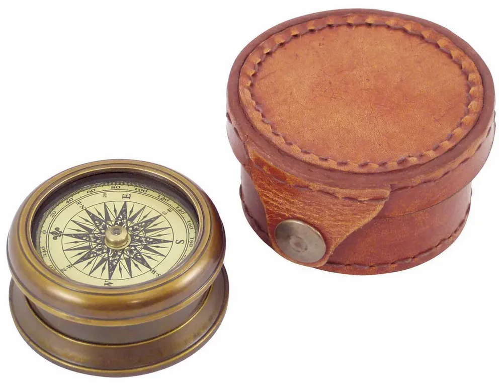 Decorative objects - Compass, antique brass finish, with leather pouch, diam. 2''1/3 - TRADE WINDS