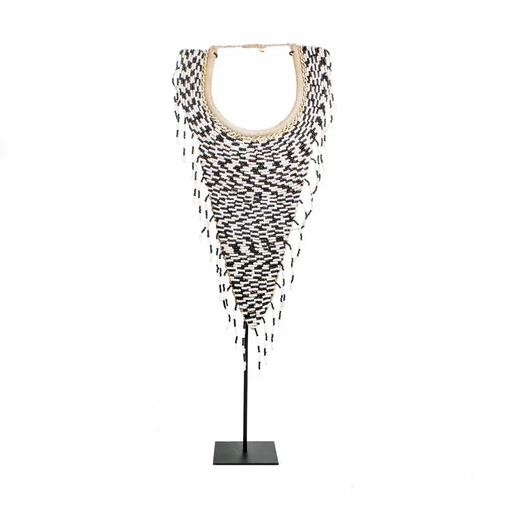 Objets de décoration - Le Collier Tribal en Perles sur Support - Noir Blanc - BAZAR BIZAR LIVING