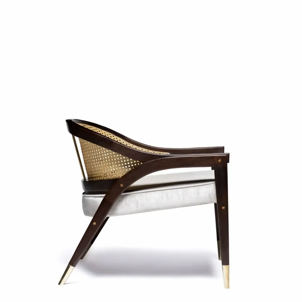Fauteuils pour collectivités - Fauteuil bas WORMLEY assise fourrure, Bois massif, cannage & laiton - DUISTT