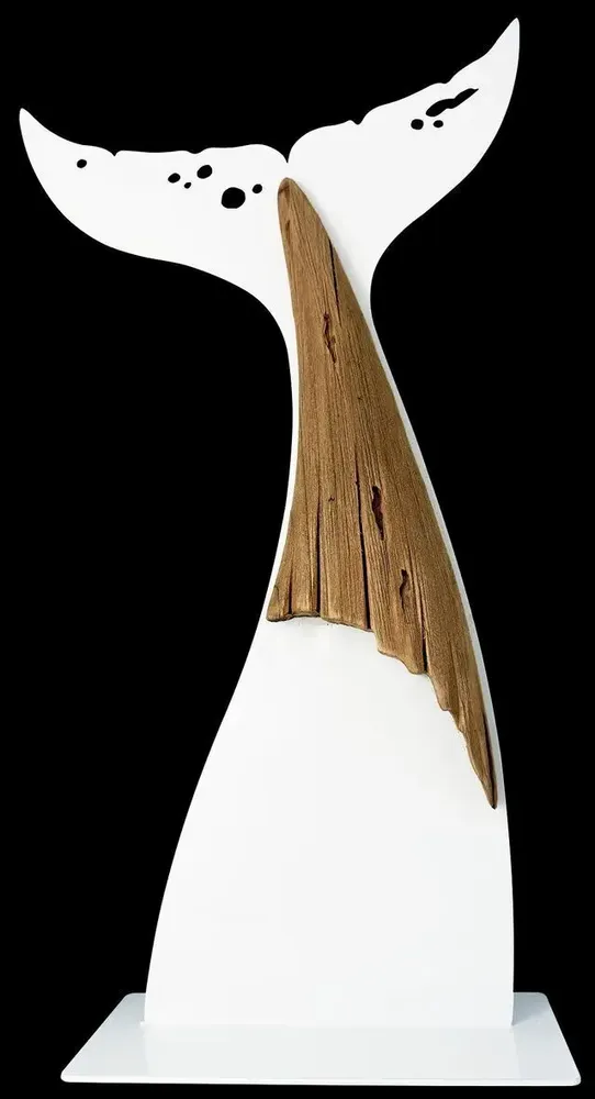 Objets de décoration - Queue de baleine en métal blanc et bois, H. 48 cm x larg. 26 cm - TRADE WINDS
