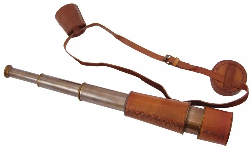 Objets de décoration - Longue vue en cuir, finition laiton vieilli - L. 43 cm - TRADE WINDS