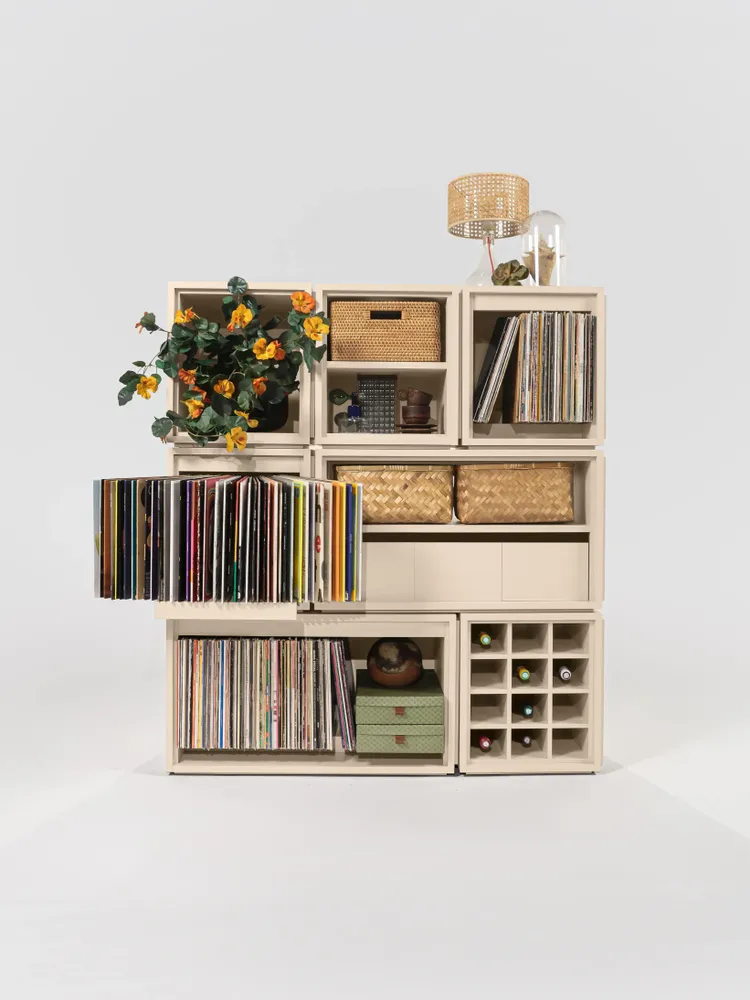 Wall ensembles - Collector Wall No. 02 - GROOVALY