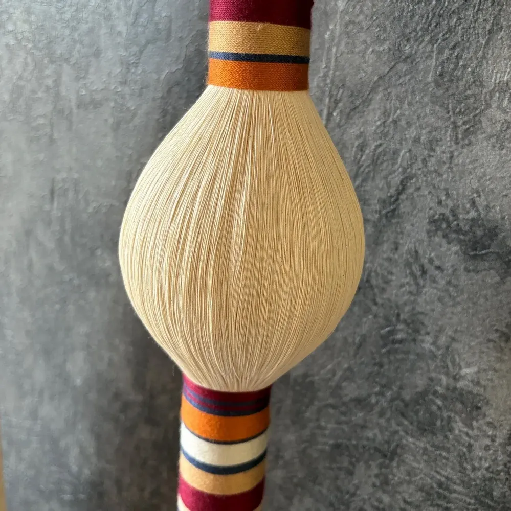Autres décorations murales - Totem solitaire : objet sculptural sur pied fait main - SARMAL DESIGN