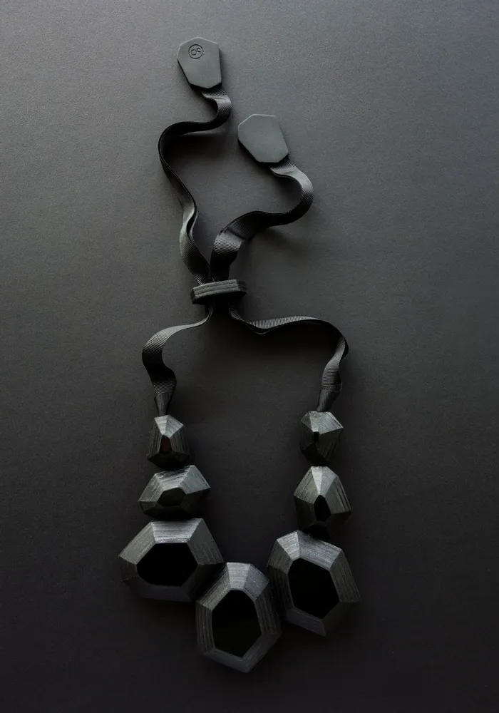 Bijoux - Bijoux de cuir - Collier MONOLITH - SOPHIE • TERRIERE BIJOUX DE CUIR