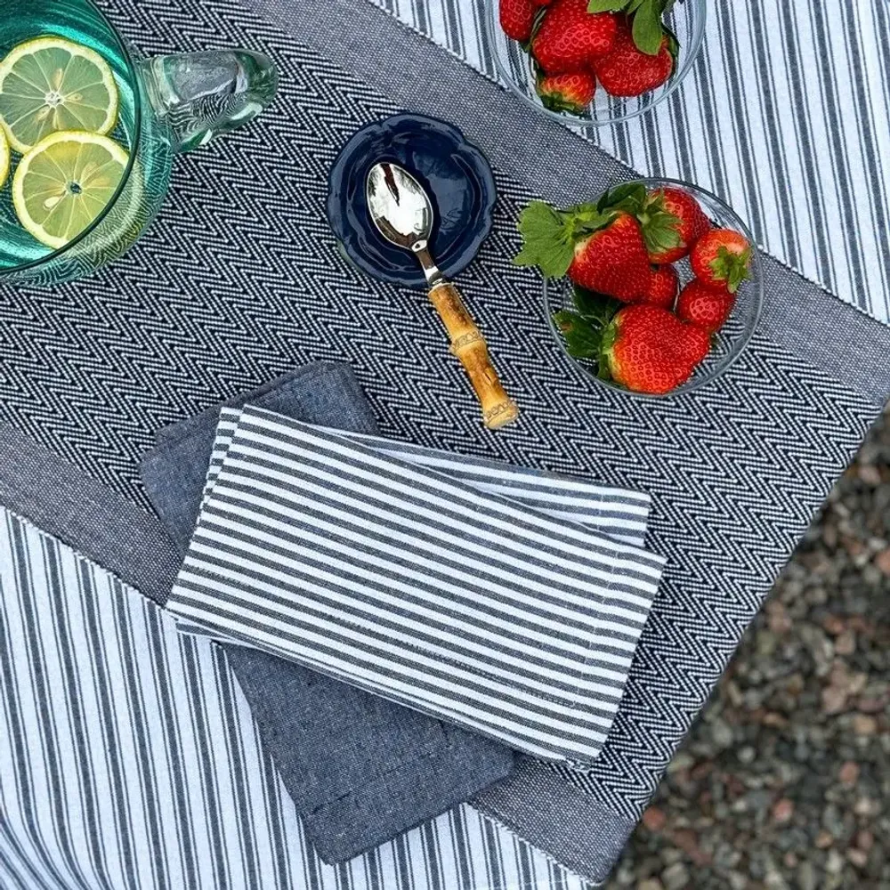 Linge de table textile - SERVIETTE RECYCLÉE 2-PACK ELIN, BLEU MARINE/BLANC 45x45cm - BY WILLE