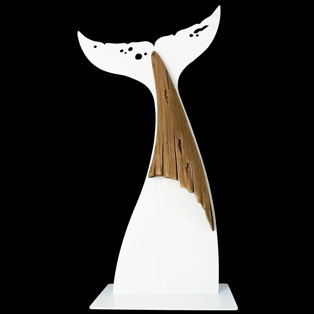 Objets de décoration - Queue de baleine en métal blanc et bois, H. 48 cm x larg. 26 cm - TRADE WINDS