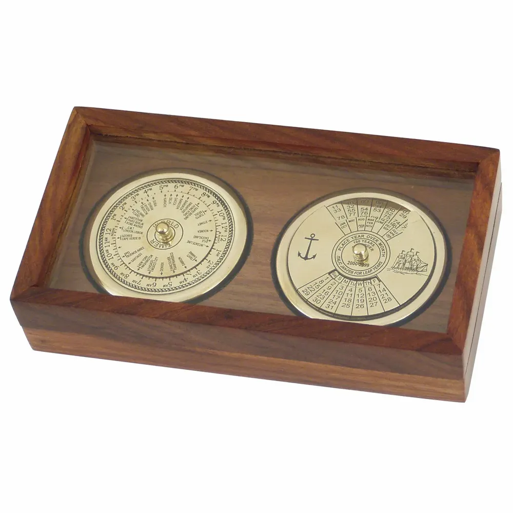Decorative objects - 100 year calendar and perpetual world timer in brass finish inside a wooden box, diam. 2'' - 5''1/2 - TRADE WINDS