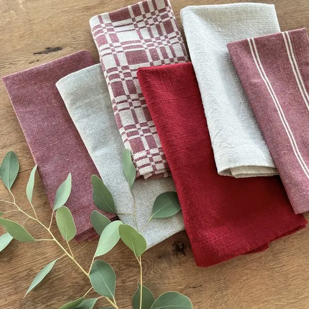 Linge de table textile - SERVIETTE RECYCLÉE 2-PACK ELIN, ROUGE FONCÉ/BEIGE 45x45cm - BY WILLE
